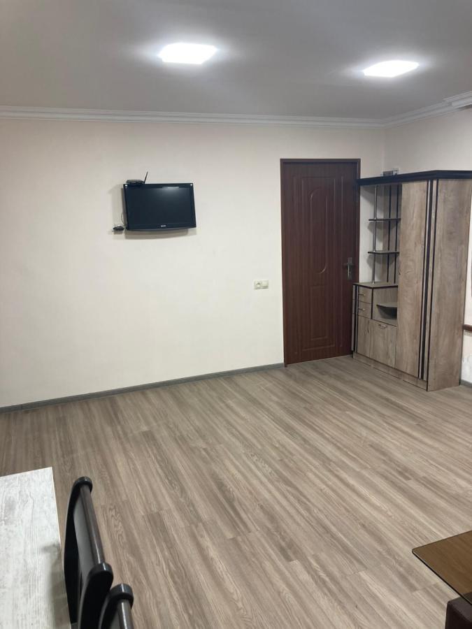 Armen'S Apartment Ереван Экстерьер фото