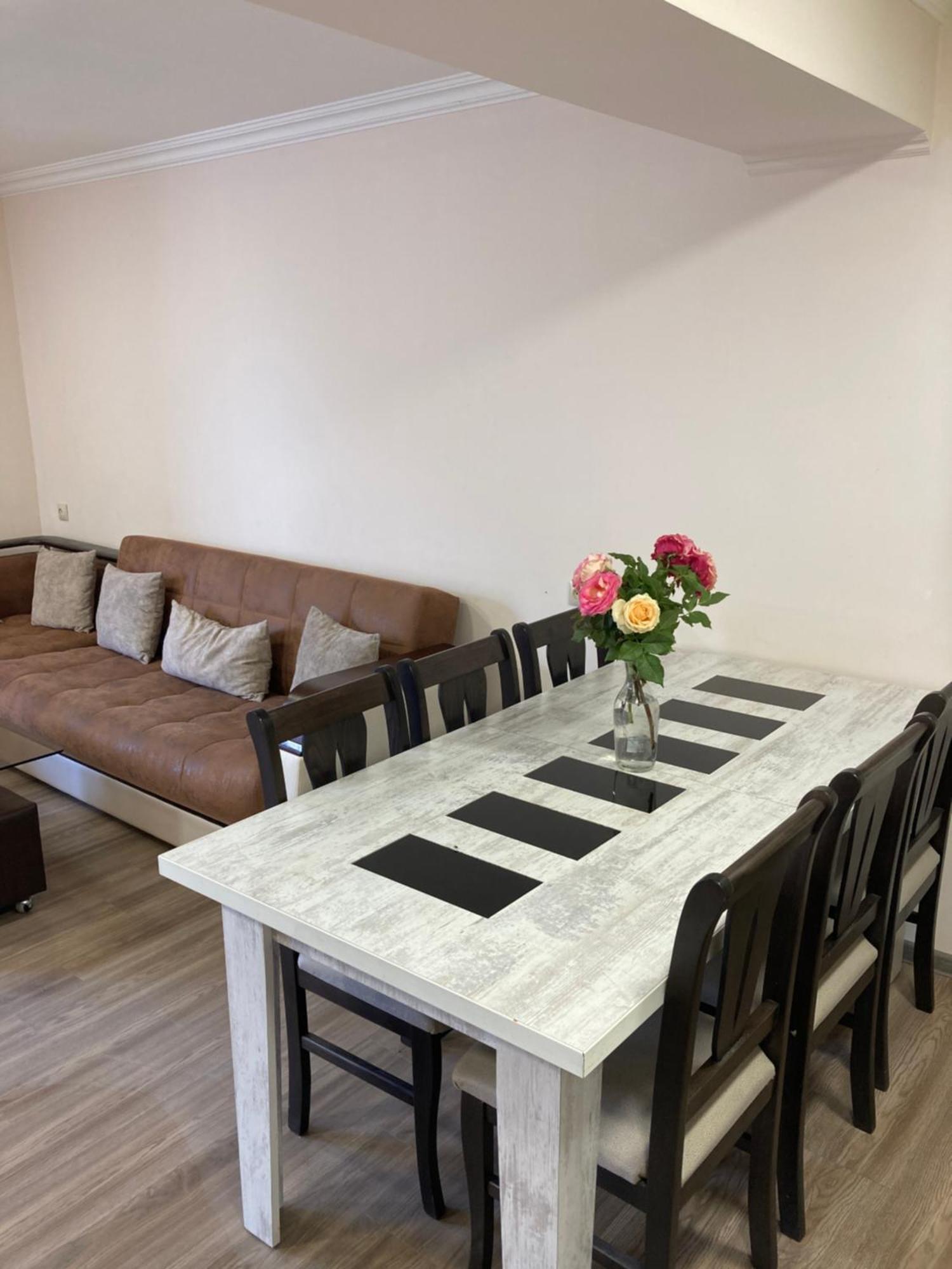 Armen'S Apartment Ереван Экстерьер фото